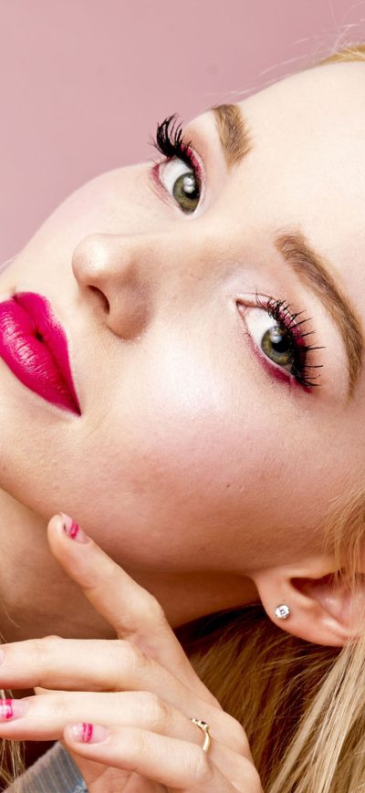 Fond d'écran iPhone Dove Cameron 2018 4k