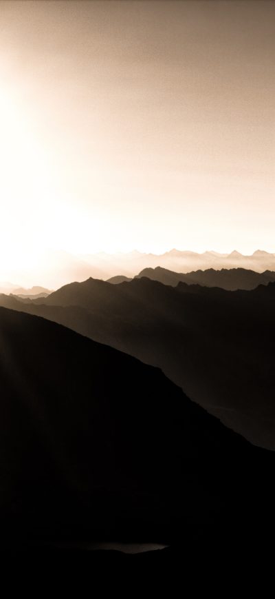 Fond d'écran iPhone Mountains During Sunrise