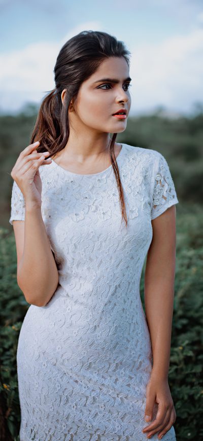 Fond d'écran iPhone Girl White Dress 4k