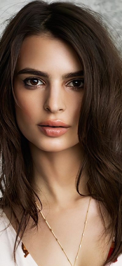Fond d'écran iPhone Emily Ratajkowski In 2019