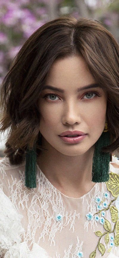 Fond d'écran Stephanie Corneliussen Jejune Magazine 2019 sur iPhone