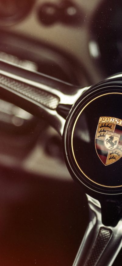 Fond d'écran iPhone Porsche Car Steering
