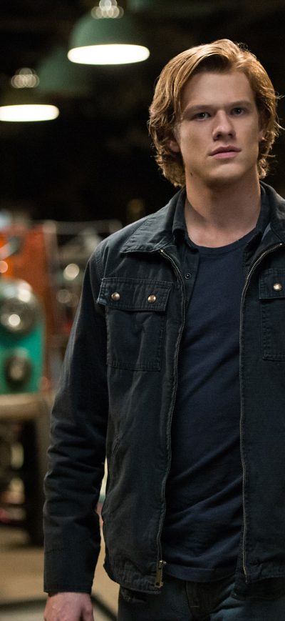 Fond d'écran iPhone Lucas Till Monster Trucks