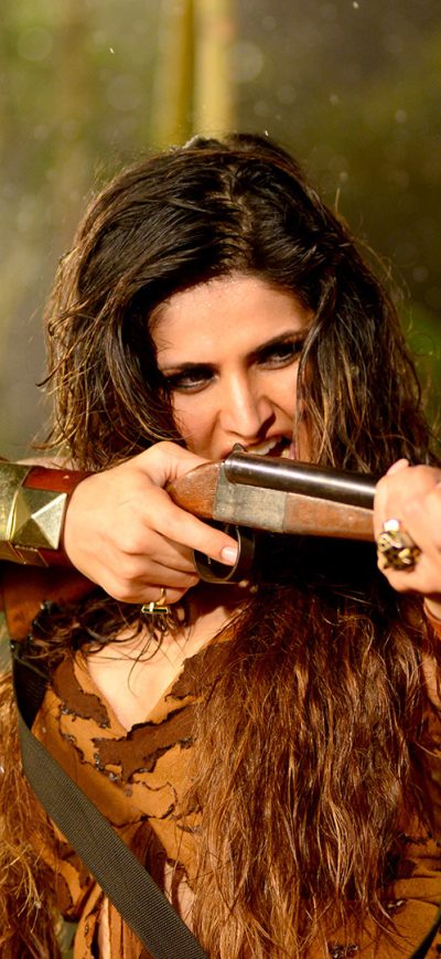 Fond d'écran iPhone Zarine Khan In Veerappan Movie