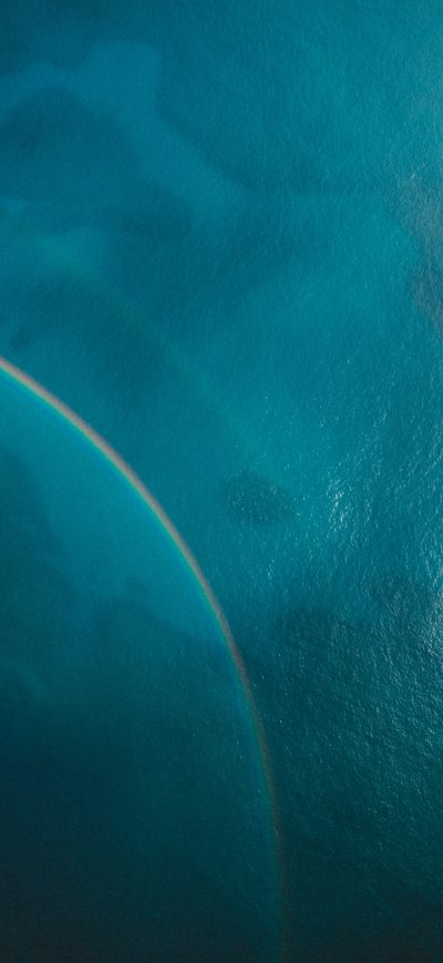 Fond d'écran iPhone Blue Sea Rainbow Reflection 5k