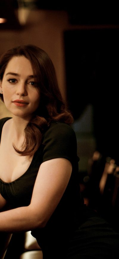 Fond d'écran iPhone Emilia Clarke 3