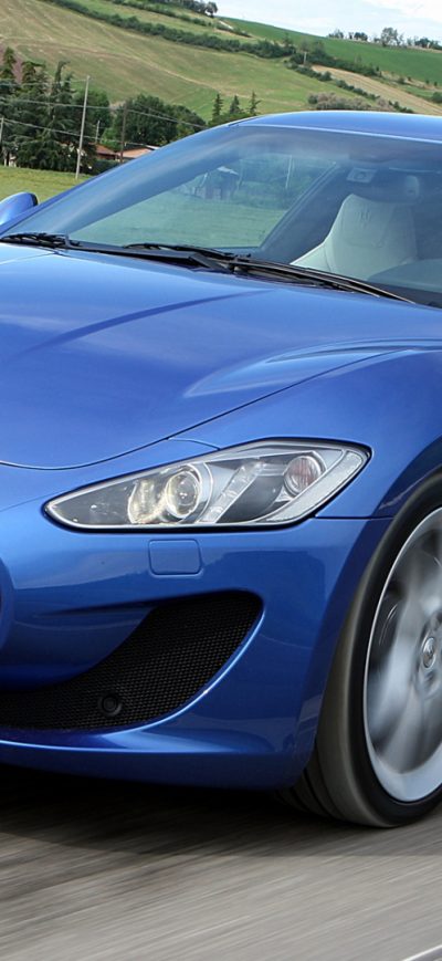 Fond d'écran iPhone Maserati Gran Turismo Blue