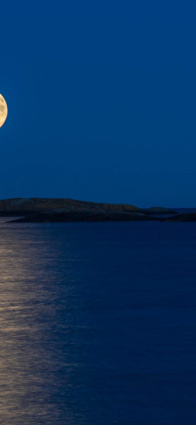 Fond d'écran iPhone Moonlight Reflection In Sea