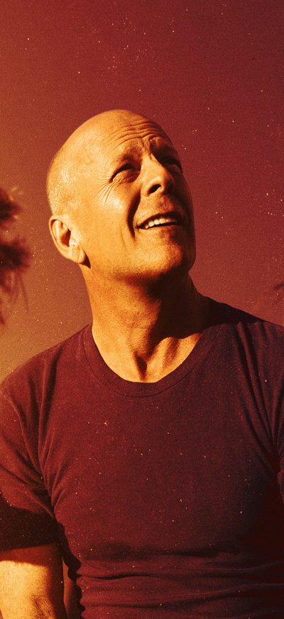 Fond d'écran iPhone Bruce Willis With Dog In Once Upon A Time In Venice 4k