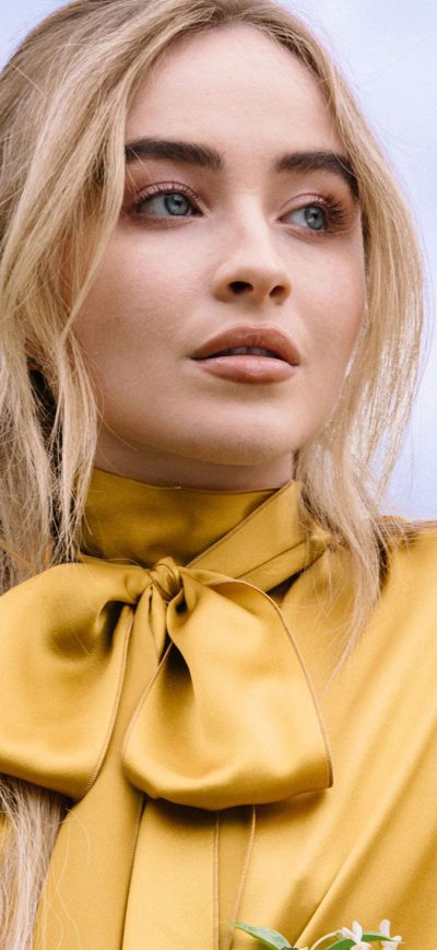 Fond d'écran iPhone Sabrina Carpenter Marie Claire 2019