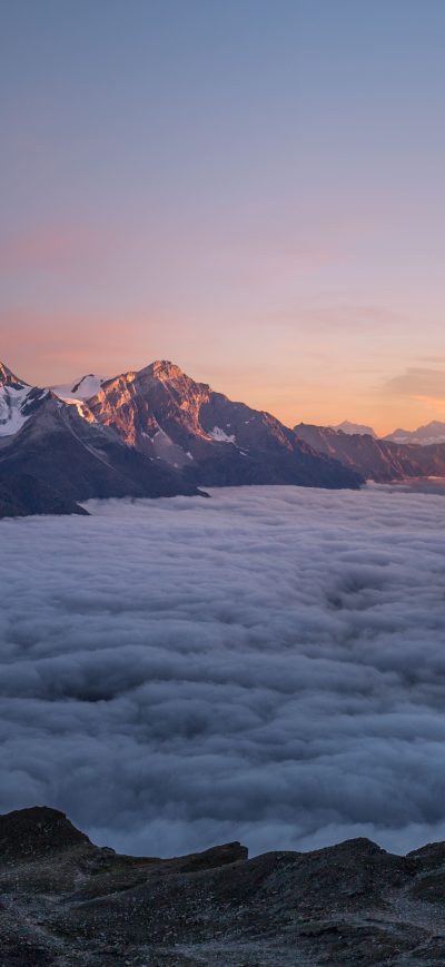 Fond d'écran iPhone Sky Of Clouds Glow Cool Light Mountains 5k