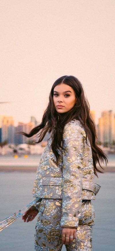 Fond d'écran iPhone Hailee Steinfeld Photoshoot 2018