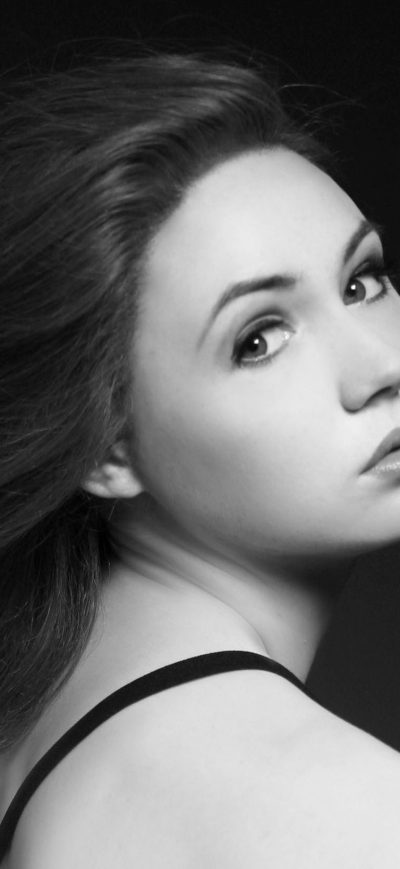 Fond d'écran iPhone Karen Gillan Monochrome
