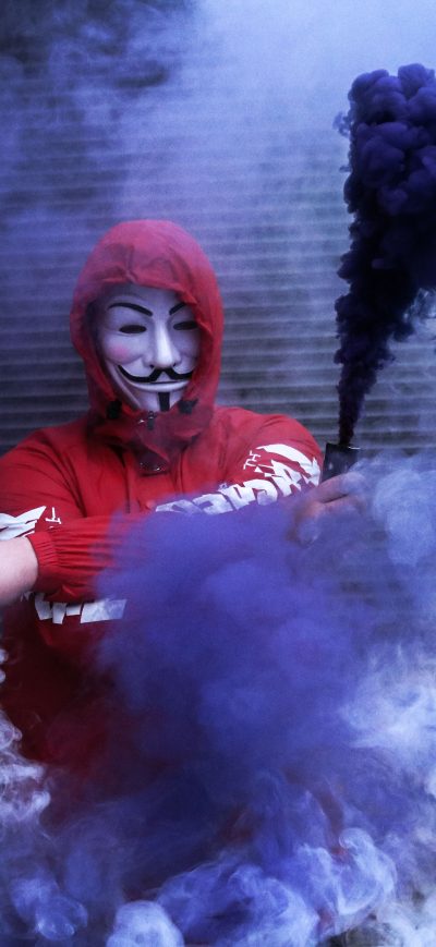 Fond d'écran iPhone Anonymous Red Hoodie Guy