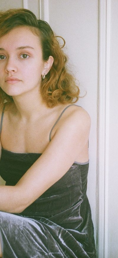 Fond d'écran iPhone Olivia Cook 2017 Photoshoot