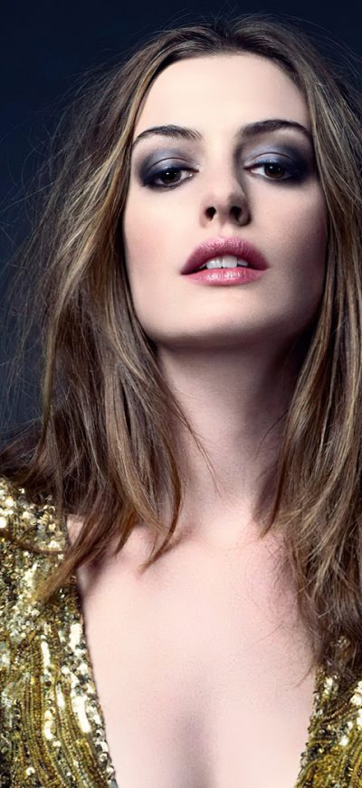 Fond d'écran iPhone Anne Hathaway Elle Photoshoot 2021