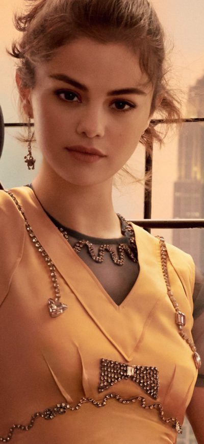 Fond d'écran iPhone Selena Gomez Coach Collection Campaign 2018