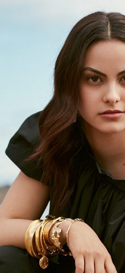 Fond d'écran iPhone Camila Mendes 2019 Vogue Photoshoot
