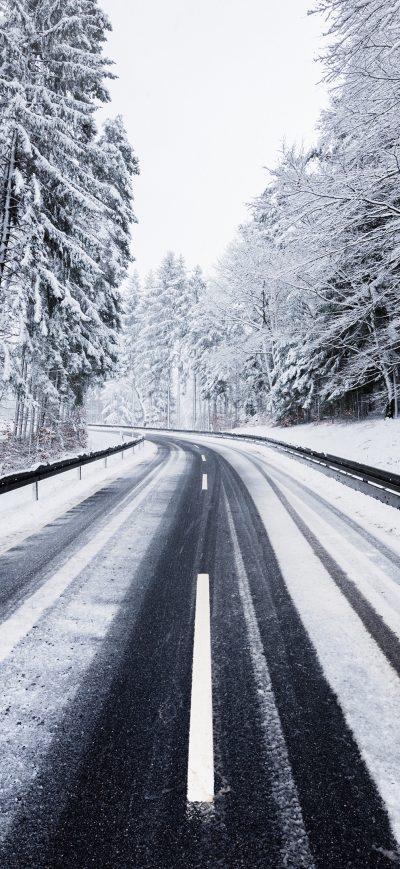 Fond d'écran iPhone Winter Road Trees Nature 4k