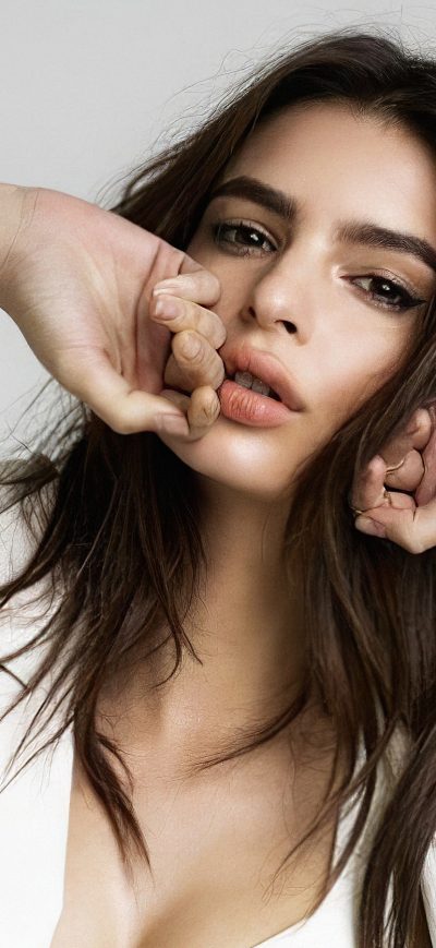 Fond d'écran iPhone Emily Ratajkowski In 2019 4k