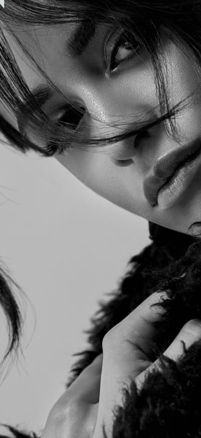 Fond d'écran iPhone Camila Cabello Fault Magazine Photoshoot Monochrome 2018