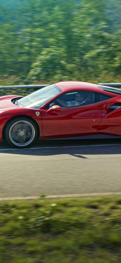 Fond d'écran iPhone Ferrari 488 GTB
