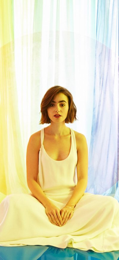 Fond d'écran iPhone Lily Collins 5k 2018