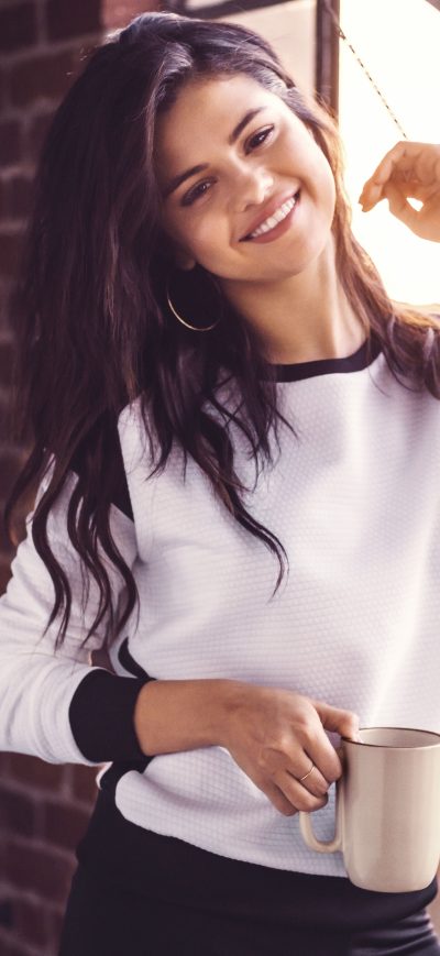 Fond d'écran iPhone 2018 Selena Gomez 8k