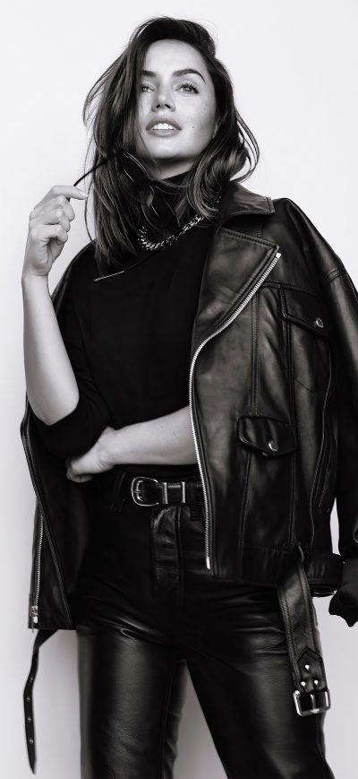 Fond d'écran iPhone Ana De Armas LOfficiel Usa