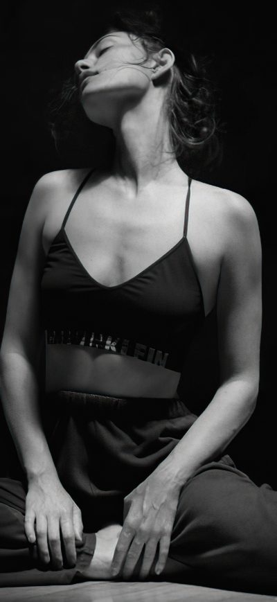 Fond d'écran iPhone Phoebe Tonkin Amy J Gardner Shoot
