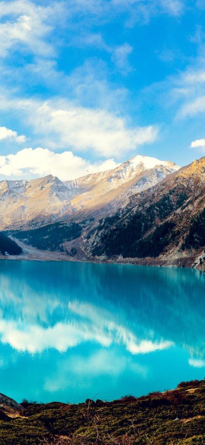 Fond d'écran iPhone Big Almaty Lake