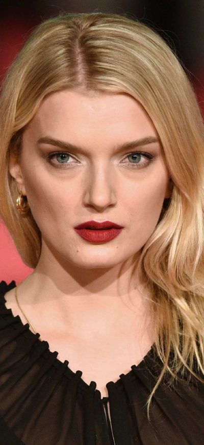 Fond d'écran iPhone Lily Donaldson
