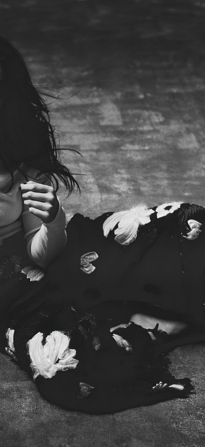 Fond d'écran iPhone Hailee Steinfeld Monochrome 4k