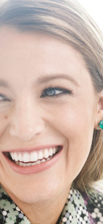 Fond d'écran iPhone Blake Lively Smiling 4k