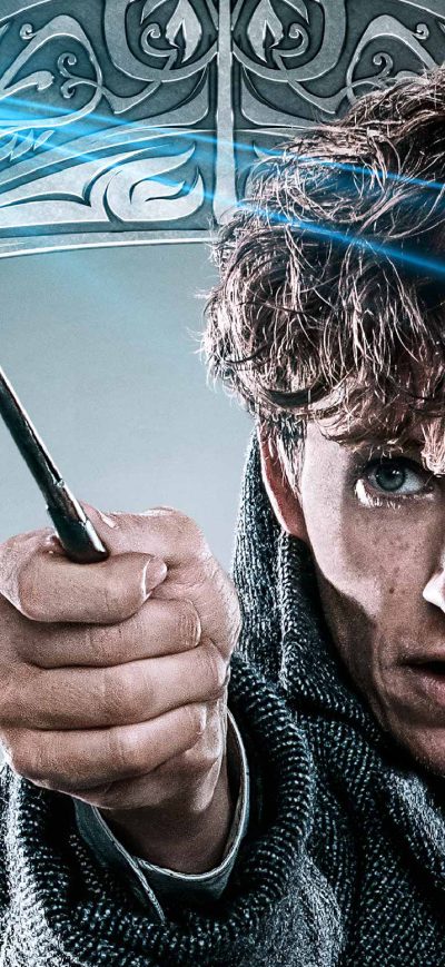 Fond d'écran iPhone Eddie Redmayne As Newt Scamander In Fantastic Beasts The Crimes Of Grindlewald 2018