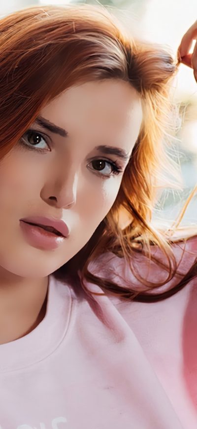 Fond d'écran iPhone Bella Thorne 2021