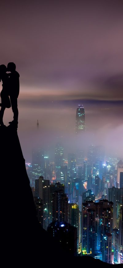 Fond d'écran iPhone Kiss On Mountain Top Skycrappers Buildings Illustration