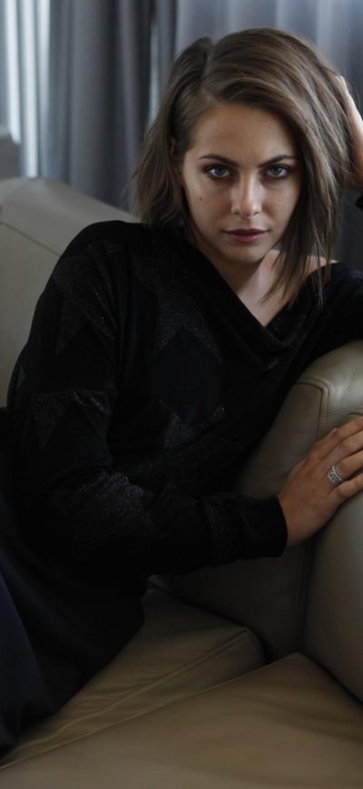 Fond d'écran iPhone Willa Holland HD