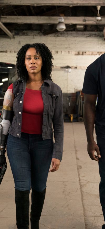 Fond d'écran iPhone Luke Cage Misty Knight With Bionic Arm