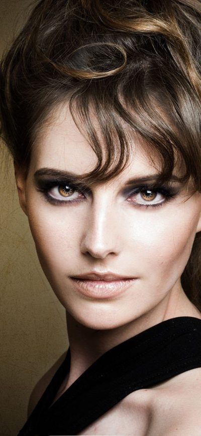 Fond d'écran iPhone Woman Model Brunette Brown Eyes