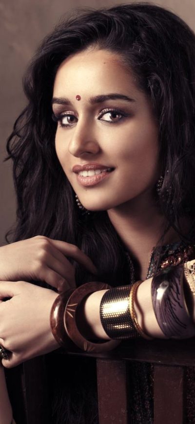 Fond d'écran iPhone Shraddha Kapoor 2