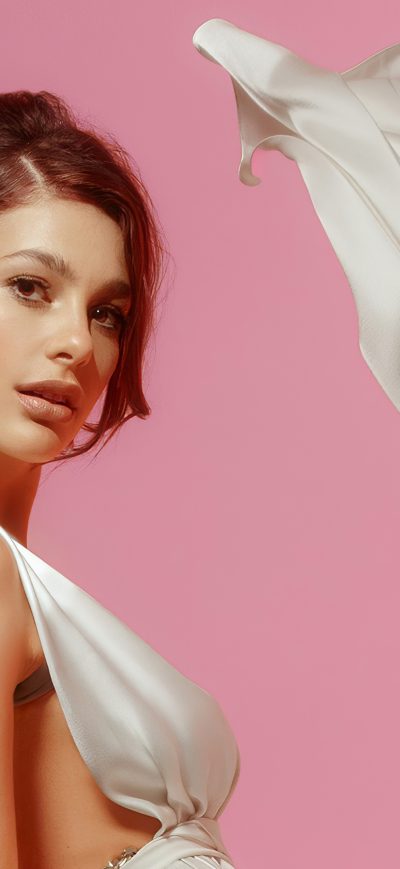 Fond d'écran iPhone Camila Morrone Vanity Fair 2019