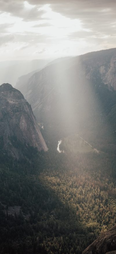 Fond d'écran iPhone Yosemite Valley Green Grass Field 8k