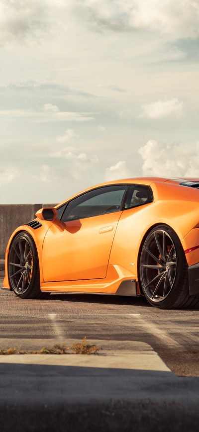 Fond d'écran iPhone Orange Lamborghini Huracan Rear 8k