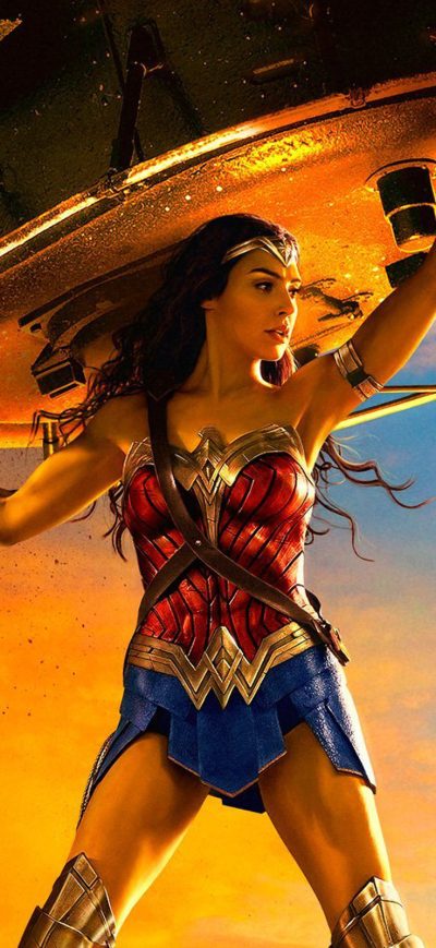 Fond d'écran iPhone Wonder Woman Lifting Tank