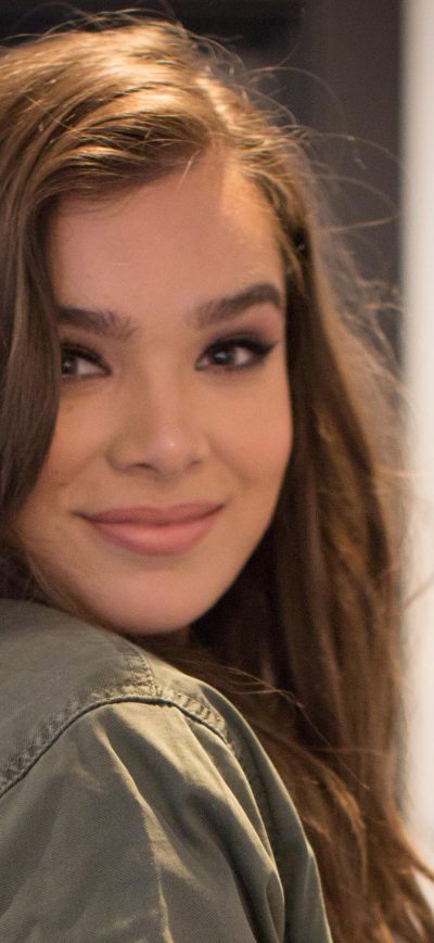 Fond d'écran iPhone Hailee Steinfeld Cute Smile New