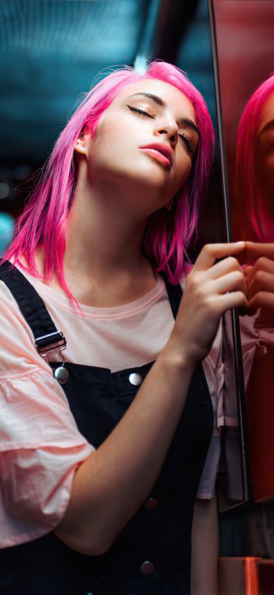 Fond d'écran iPhone Pink Hair Girl Eyes Closed 4k