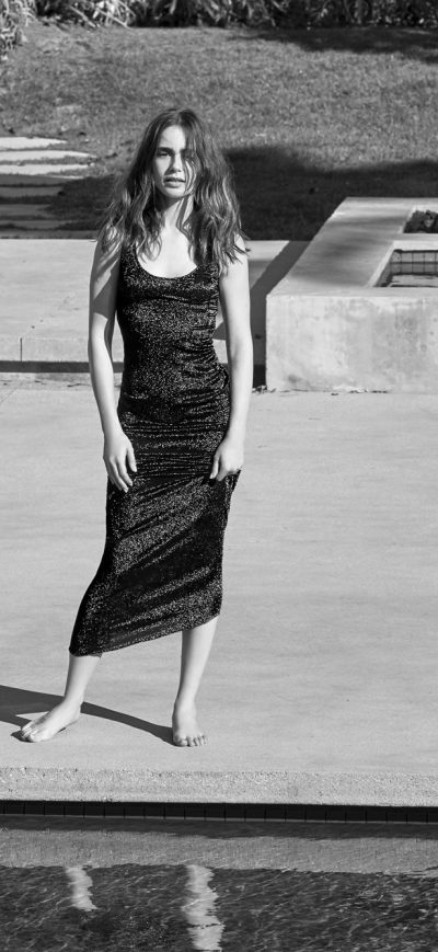 Fond d'écran iPhone 2018 Lily Collins Grazia UK Monochrome