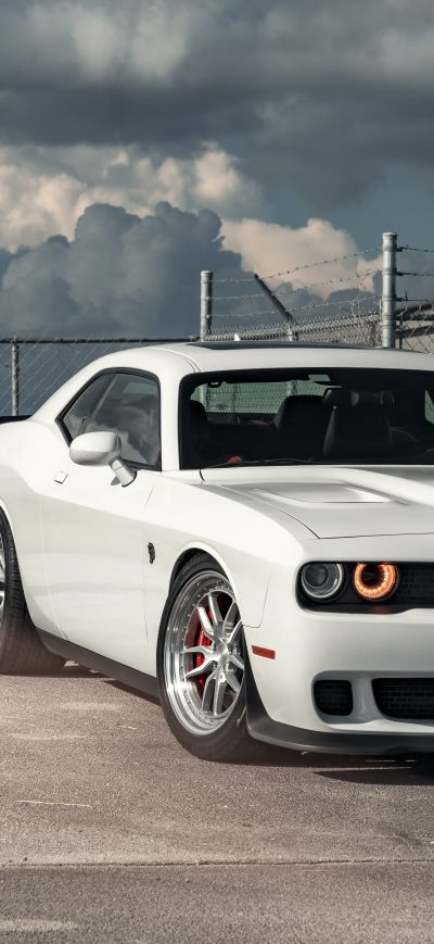 Fond d'écran iPhone Dodge Hellcat 5k