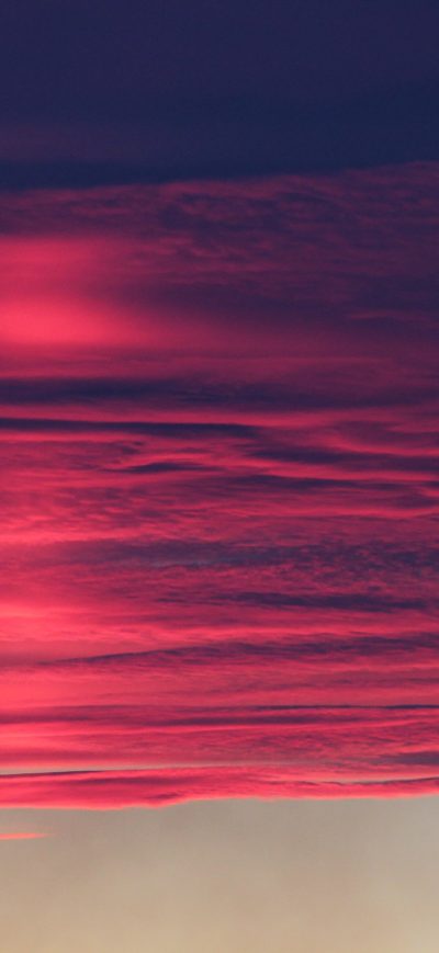 Fond d'écran iPhone Red Pink Burning Clouds 4k